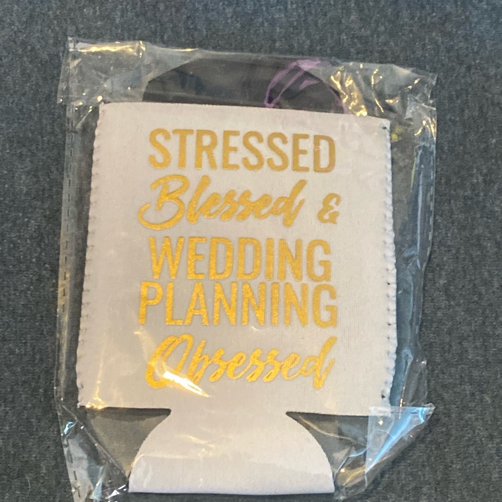 NWOT Wedding planning can koozy!